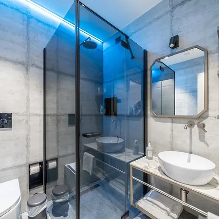 Sea Garden & 4* Grado