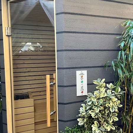 Sea Garden & Panzió Grado