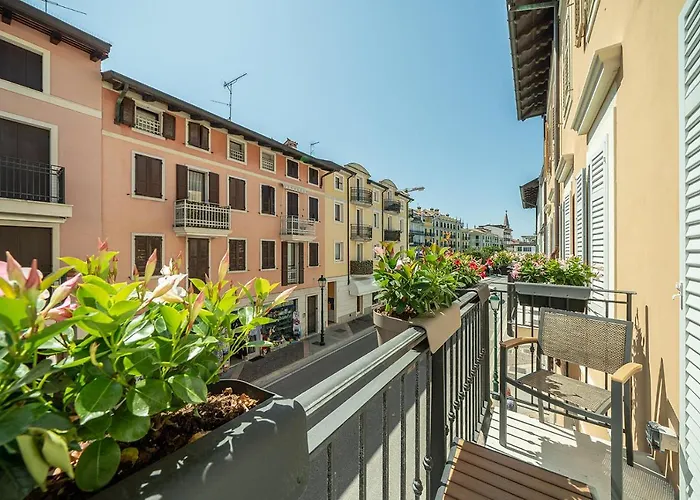 Bed & Breakfast Sea Garden & 4*