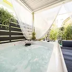 Sea Garden &