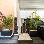 Sea Garden & Bed & Breakfast