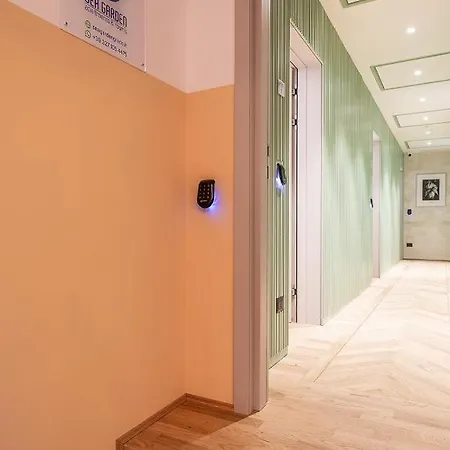 Bed & Breakfast Sea Garden & 4*